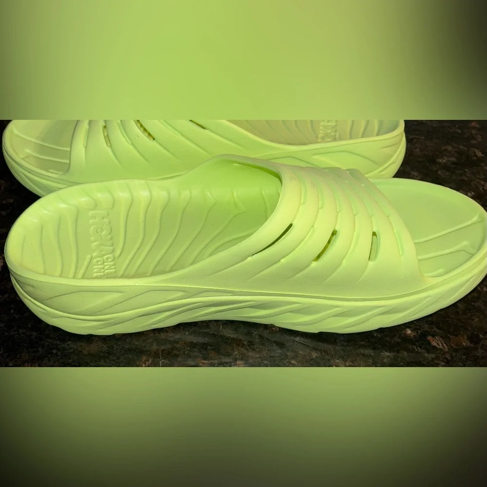 NWT Hoka Ora Recovery Orthopedic Slide Men’s Size 14 Butterfly/Radiant Yellow
